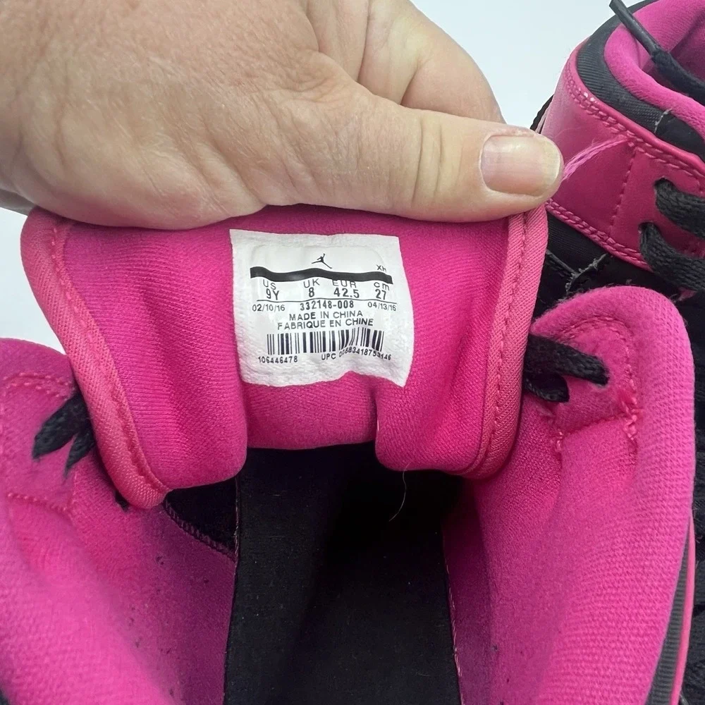 Nike Air Jordan 1 Retro High Vivid Pink‎ Sneakers Size 9Y No box